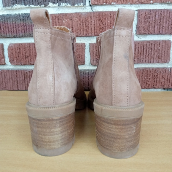 NWOT Lucky Brand 'Sumah' Chunky Heel Suede Booties in Light Brown 🤎 - Picture 8 of 12